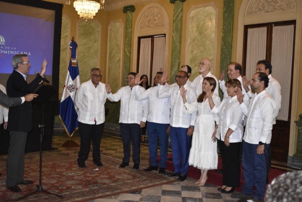 Abinader swears in Organizing Committee for the 2026 Central American and Caribbean Games - Felipe Vicini